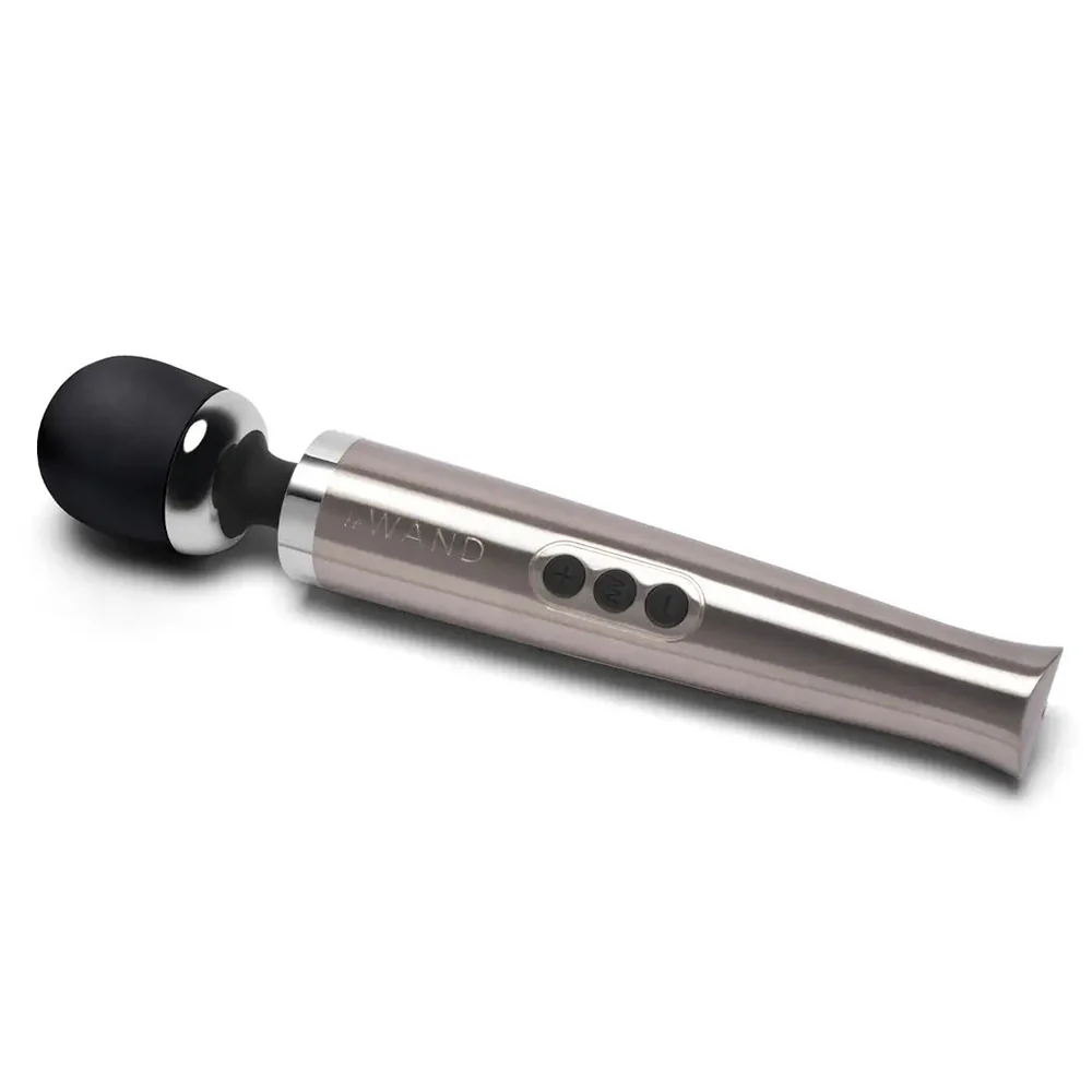 Le Wand Luxury Die Cast Metal Rechargeable Vibrating Massager - Image 3